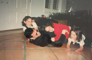 Lara Saget with family