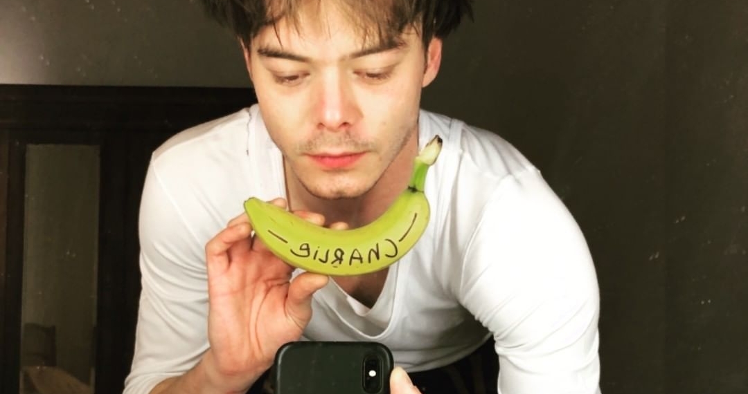 Akiko Matsuura ex-boyfriend Charlie Heaton clicking a selfie with banana